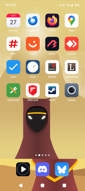 A screenshot of an /e/os homescreen, with the bottom row splitting the wallpaper in two.